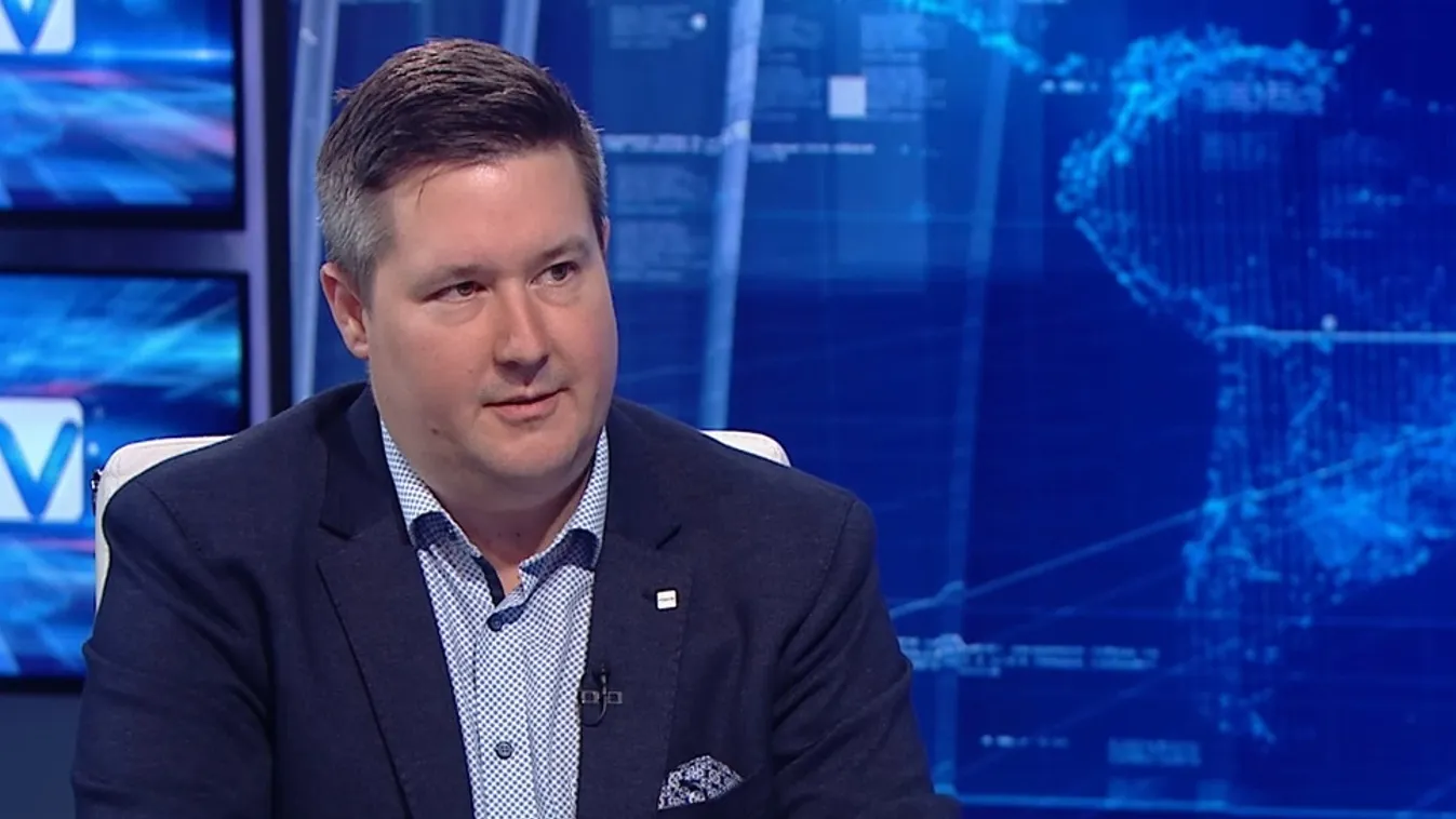 Újabb közvécét épít Karácsony Gergely, ezúttal a II. János Pál pápa téren