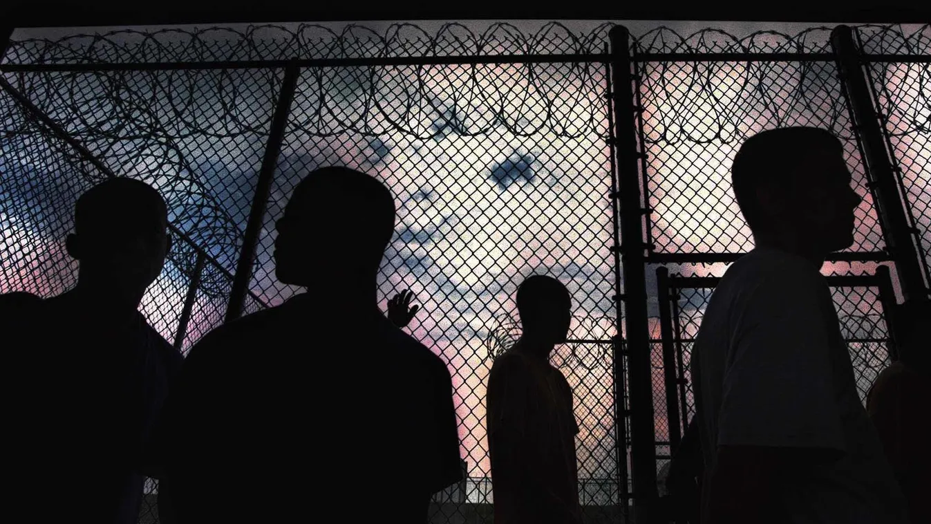 Csicskáztatták és megerőszakolták fiatalkorú rabtársaikat