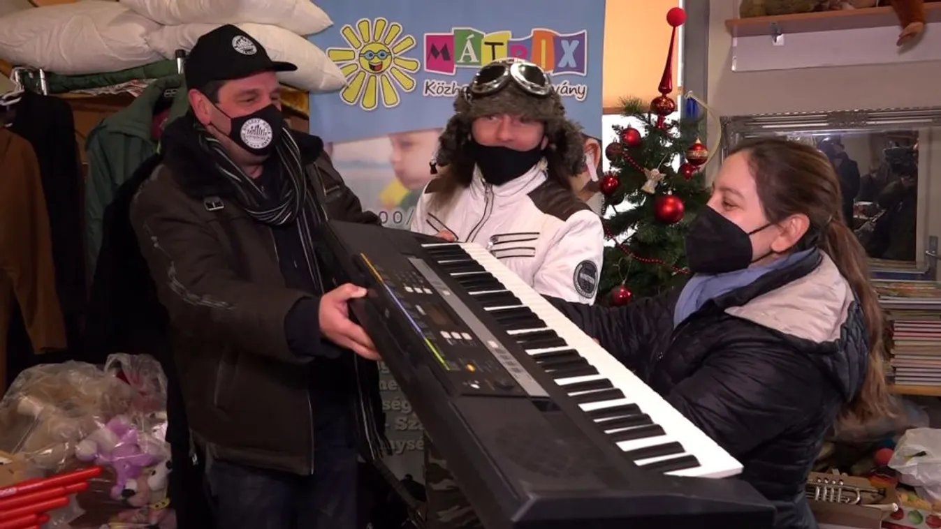 Karácsonyi hangszeradomány