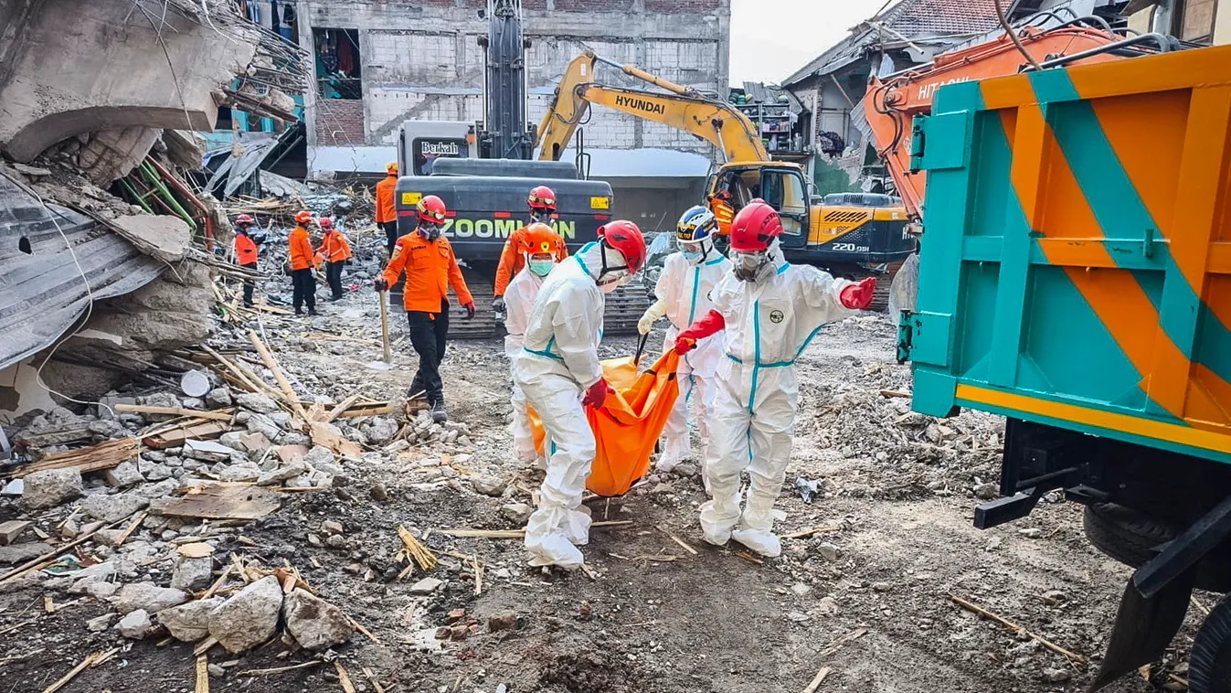 Véget ért a drámai kutatás Jáva szigetén, rengeteg gyermek vesztette életét