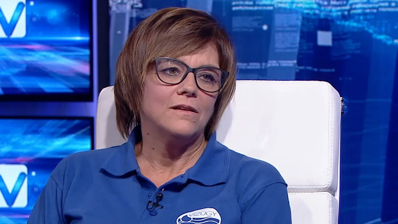 Továbbra is 24 órás figyelőszolgálatot tartanak a vízügy szakemberei a Duna Budapest feletti szakaszán + videó