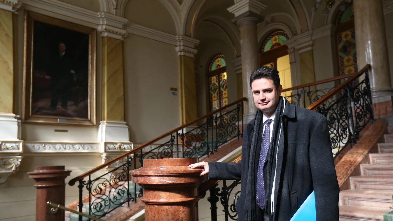 Új mozgalom az ellenzéki oldalon – Lapzárta