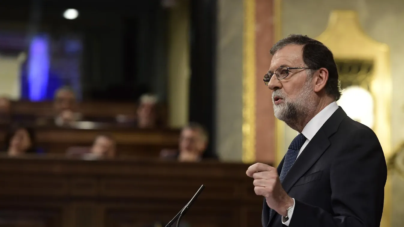 Új választást előidézve feloszlatnák a katalán parlamentet