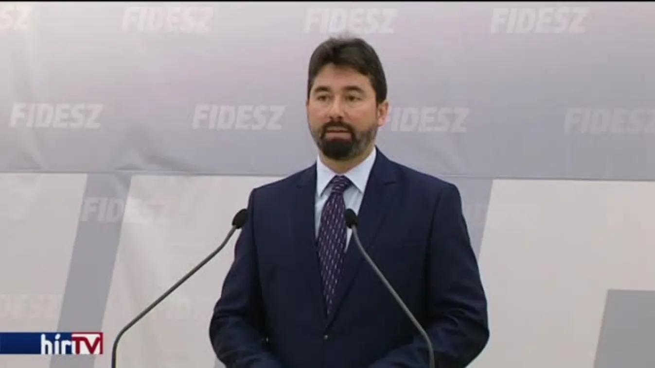 A Fidesz mossa kezét, bizottságot hozna létre – a Jobbik ennél is tovább menne