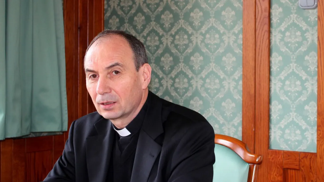 Lelki támaszt nyújt az Egyház a kórházban betegeskedőknek