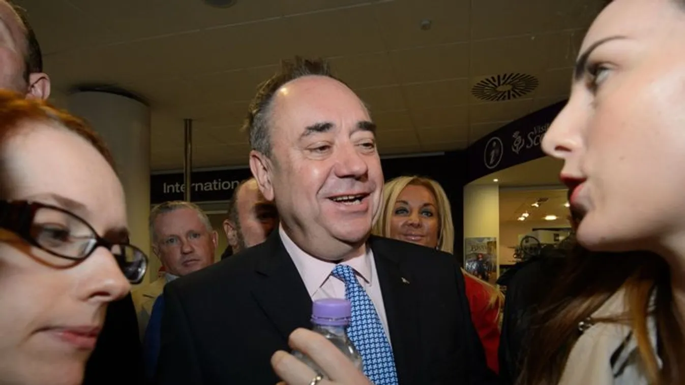 Szexuális zaklatás vádjával őrizetbe vették a volt skót miniszterelnököt