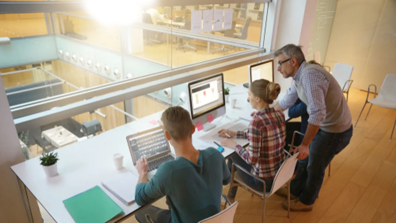 Emelt bérajánlatot kapnak a szakképzésben oktatók