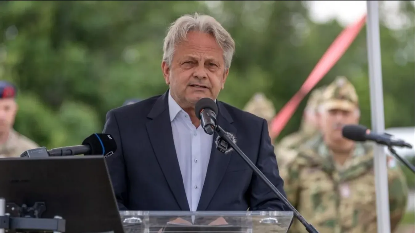 Vargha Tamás: erős honvédségre van szükség