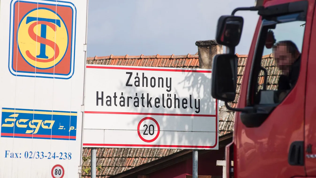 Nyolc tonna gyanús szendvicset foglaltak le tavaly Záhonynál