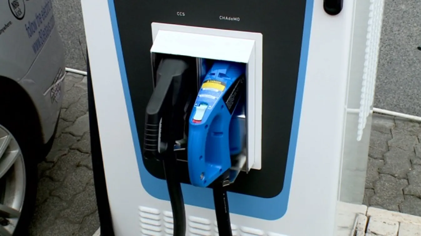 Már nem sokáig lehet ingyen tölteni az elektromos autókat