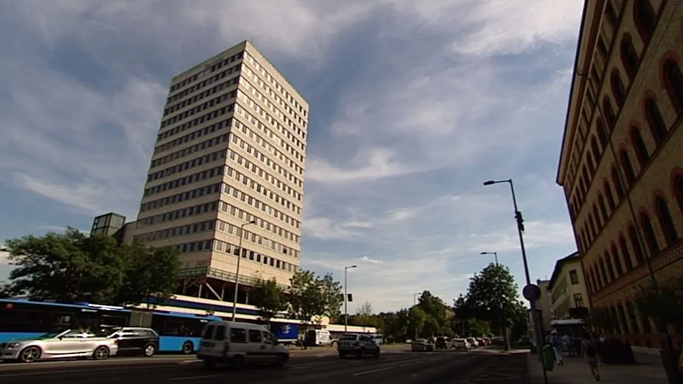 Lebontják a Fővárosi Vízművek toronyházát