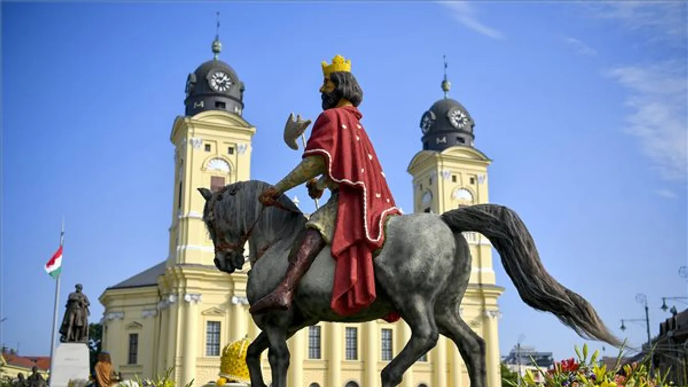 Rendhagyó virágkarnevál Debrecenben