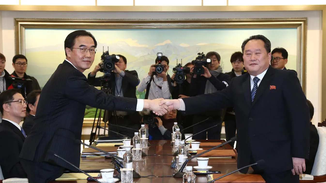 Karöltve vonul be a két Korea a megnyitóünnepségre