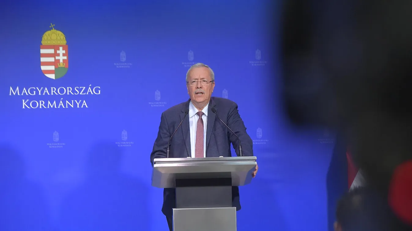 Bakondi György: A Soros-tervben foglalt „évi egymilliós bevándorlás" megvalósulni látszik