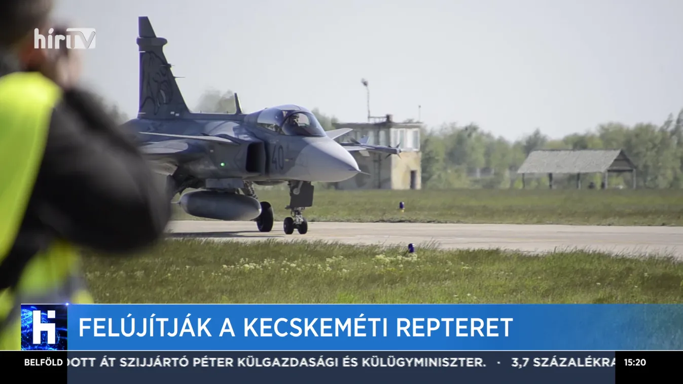 Pápára költöztek a Gripenek