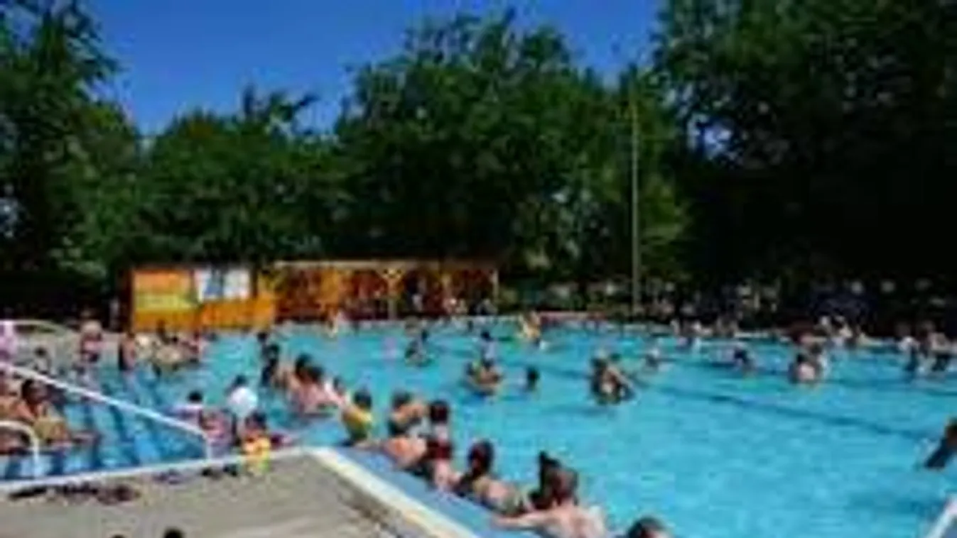 Ideiglenesen bezárták a gödi strandot