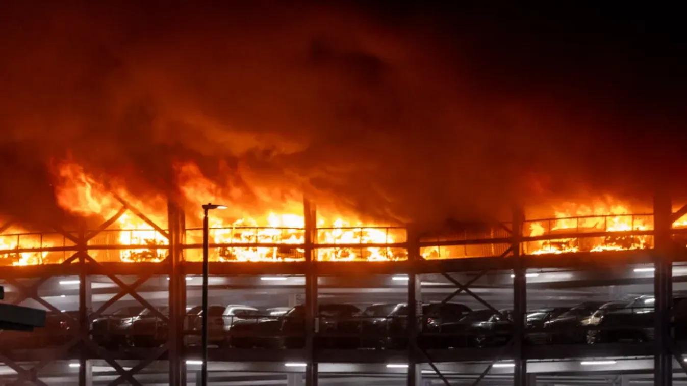 Óriási tűz a repülőtéren, leállt a légiforgalom
