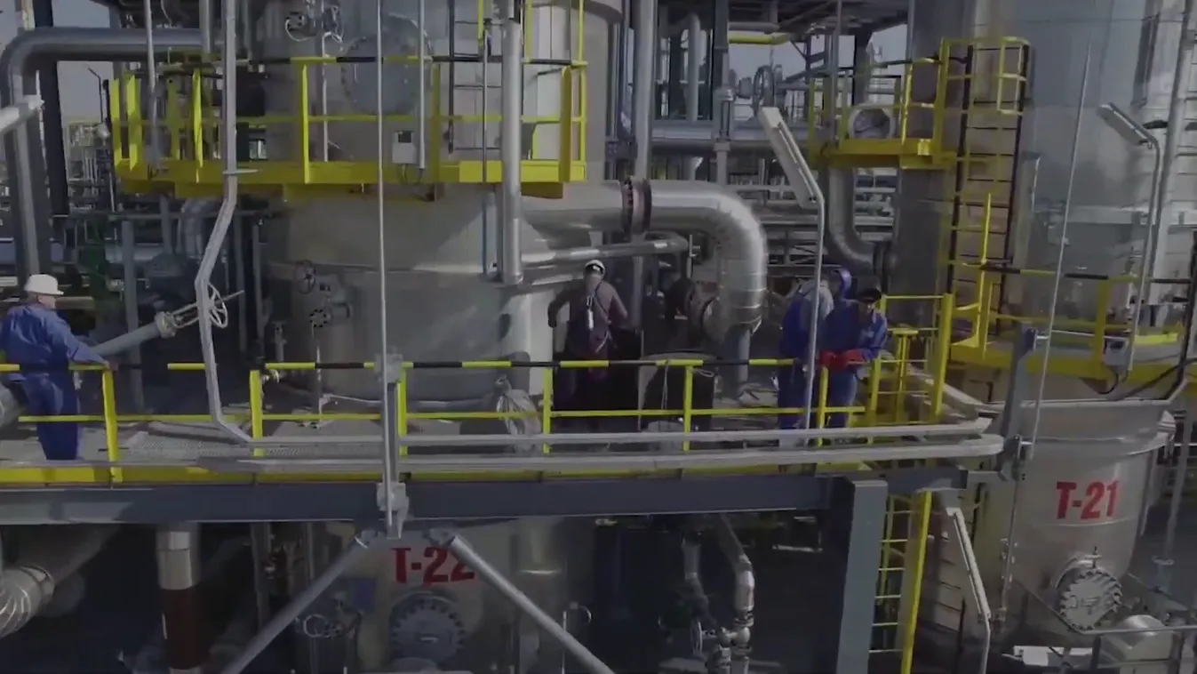 Hétfőn lép életbe az uniós olajembargó