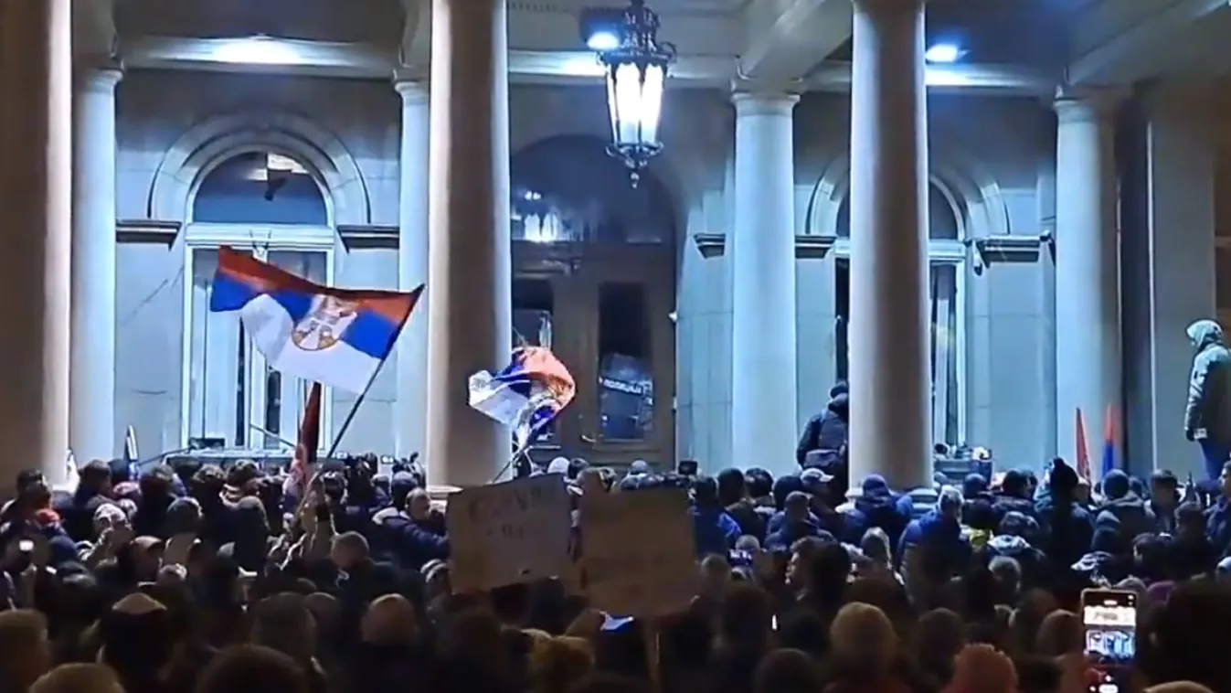 Erőszakba torkollt a baloldal által szervezett újabb tüntetés Belgrádban