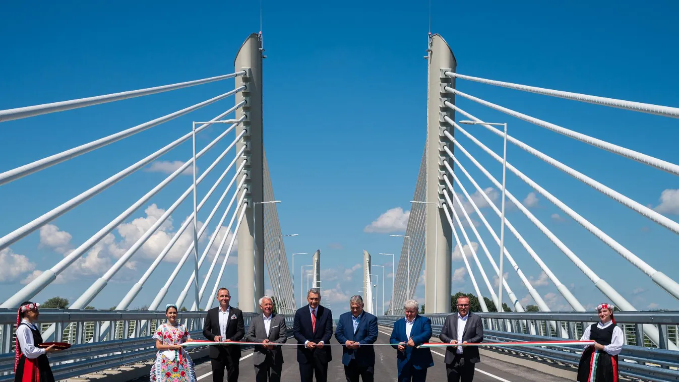 Hídátadó: Magyarország most a békés építkezés korszakát éli + videó