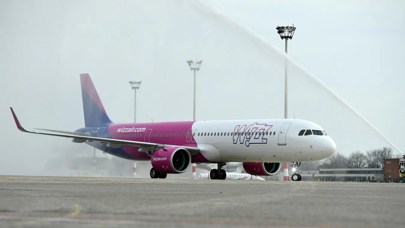 Kiürítették a Wizz Air egyik járatát Debrecenben