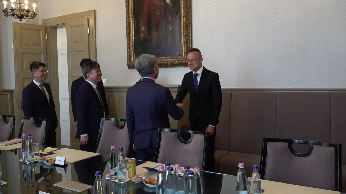 Szijjártó: Dél-koreai az idei legnagyobb beruházás