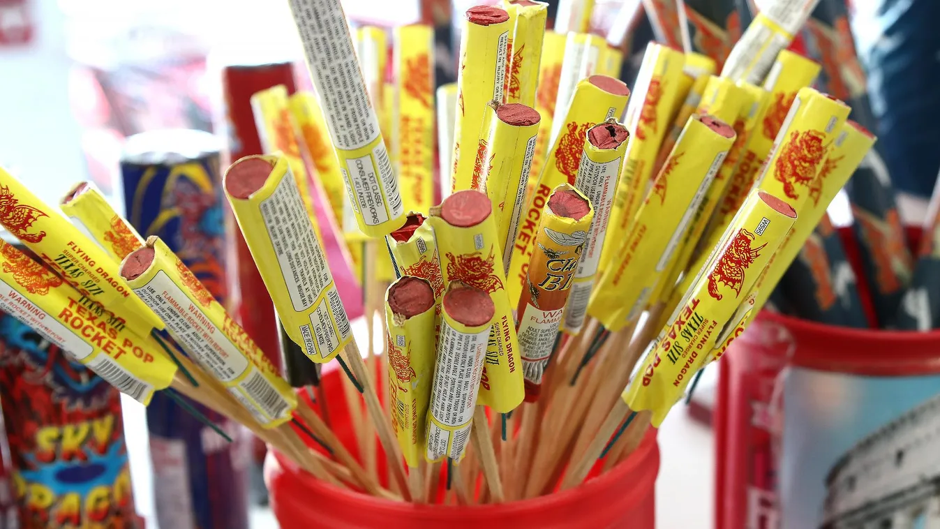 A szilveszteri tűzijátékok újév reggeléig használhatók fel