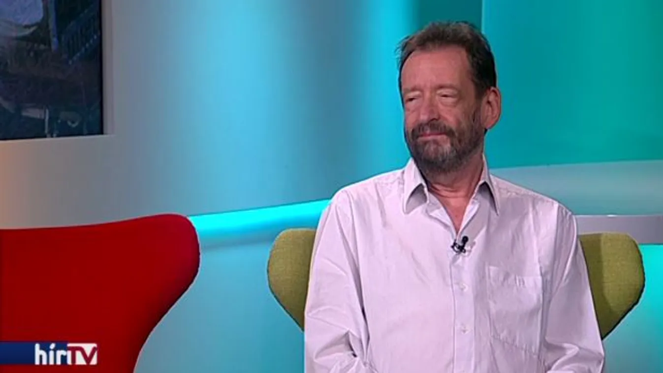 Nők évada a Karinthy Színházban