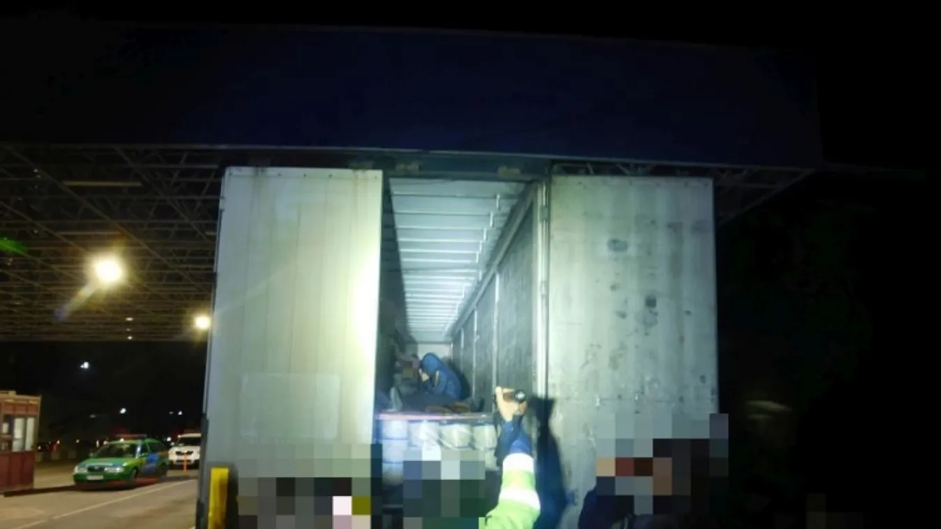 Ázsiai határsértőket fogtak Csanádpalotán