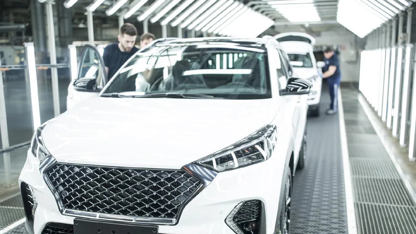 Megkongatta a vészharangot az európai autóipar fölött a német „autópápa"