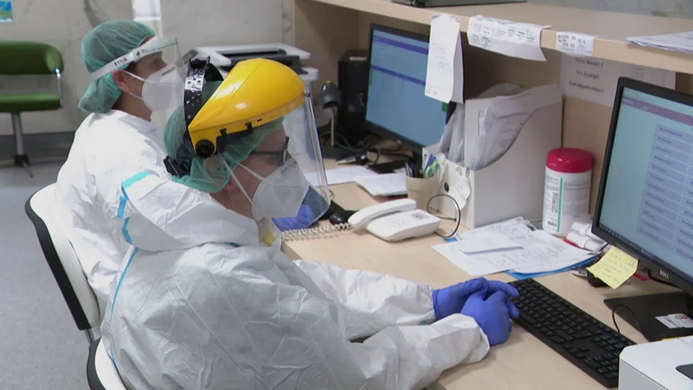 Júliustól 18 százalékkal emelnék az ápolók bérét