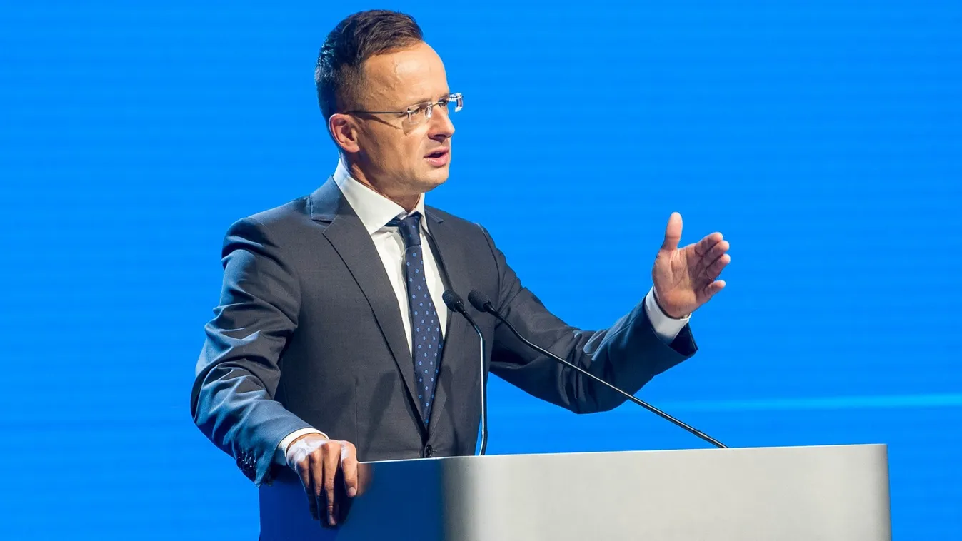 Szijjártó: A visegrádi együttműködés jól vizsgázik a mostani nehéz időszakban is