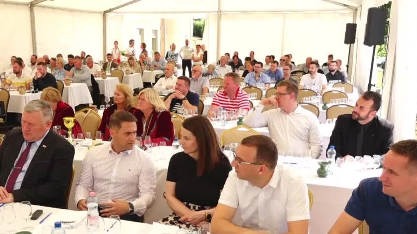 Summa borbemutató és szakmai műhelynap