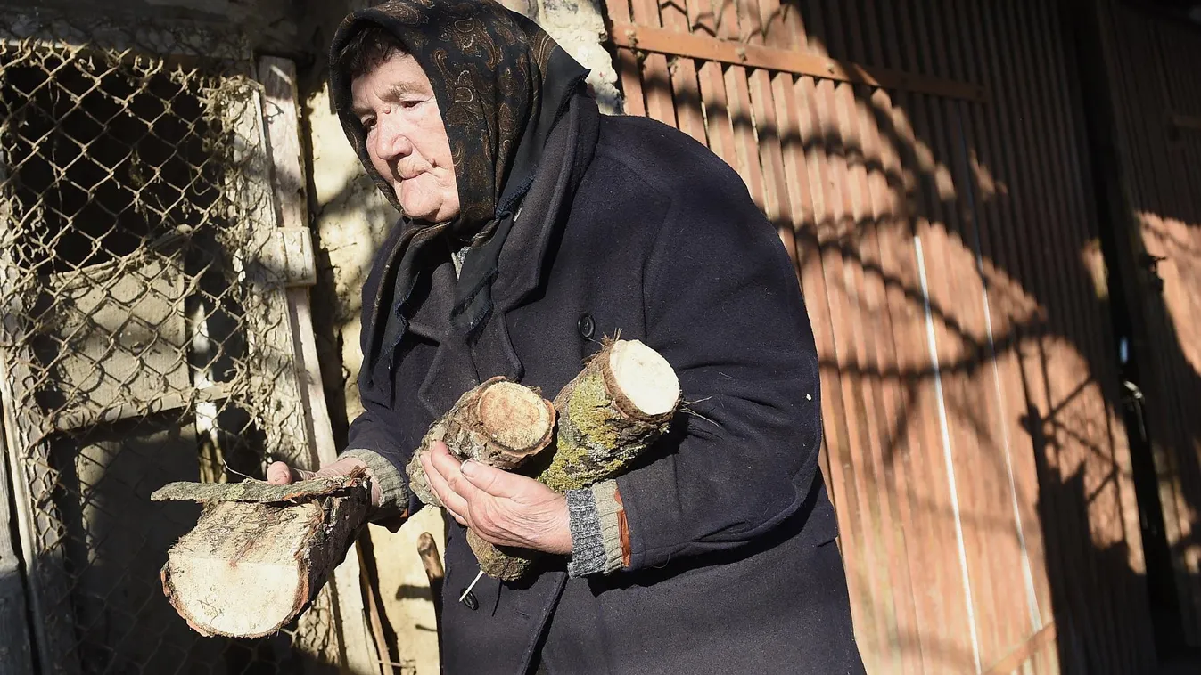 Már nem kell annyi embernek a szociális tűzifa
