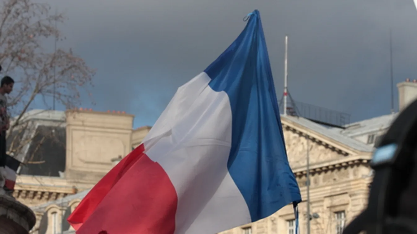 Egy törvénytervezetet készítettek el Franciaországban az iszlám radikalizmus ellen