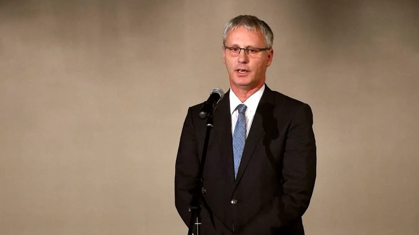 Soltész: Négyszázmillió forintos pályázat nemzetiségi beruházásokra