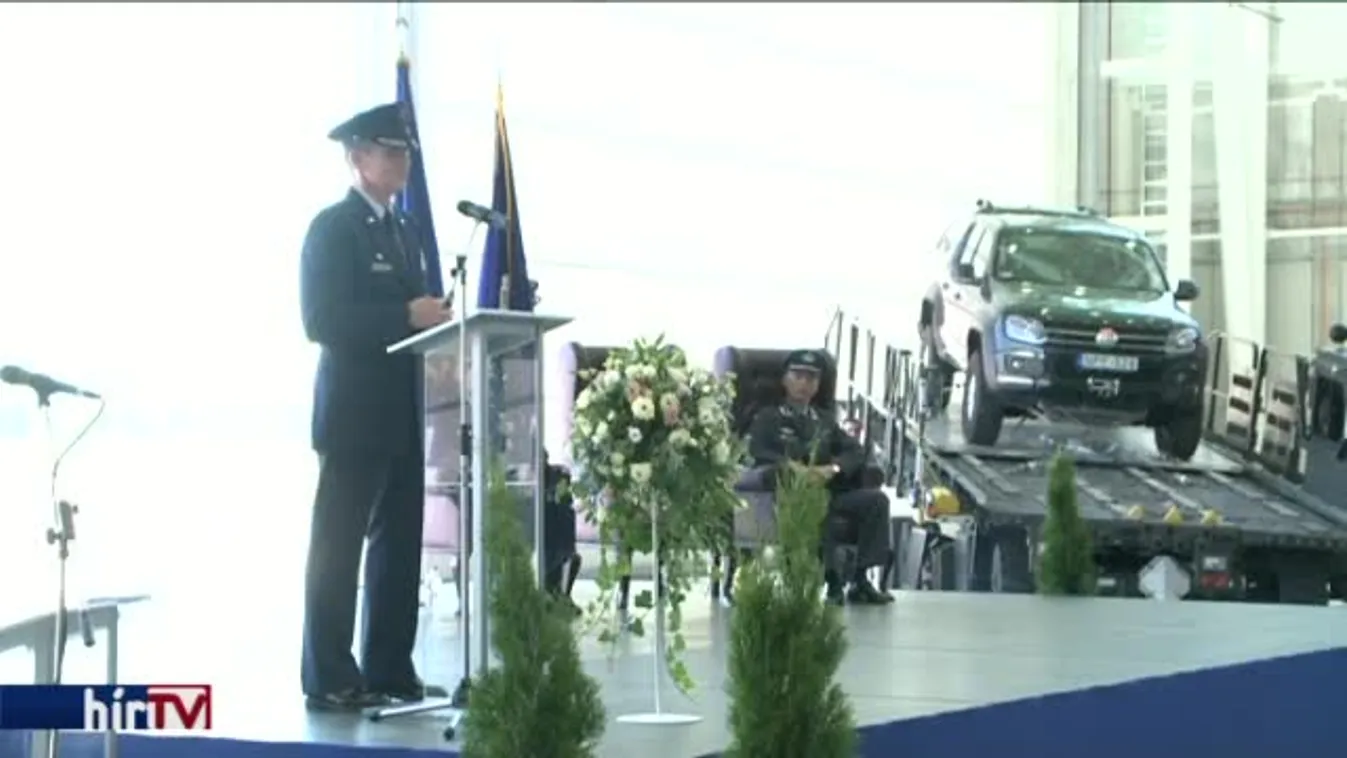 Új parancsnok a légi ezrednél