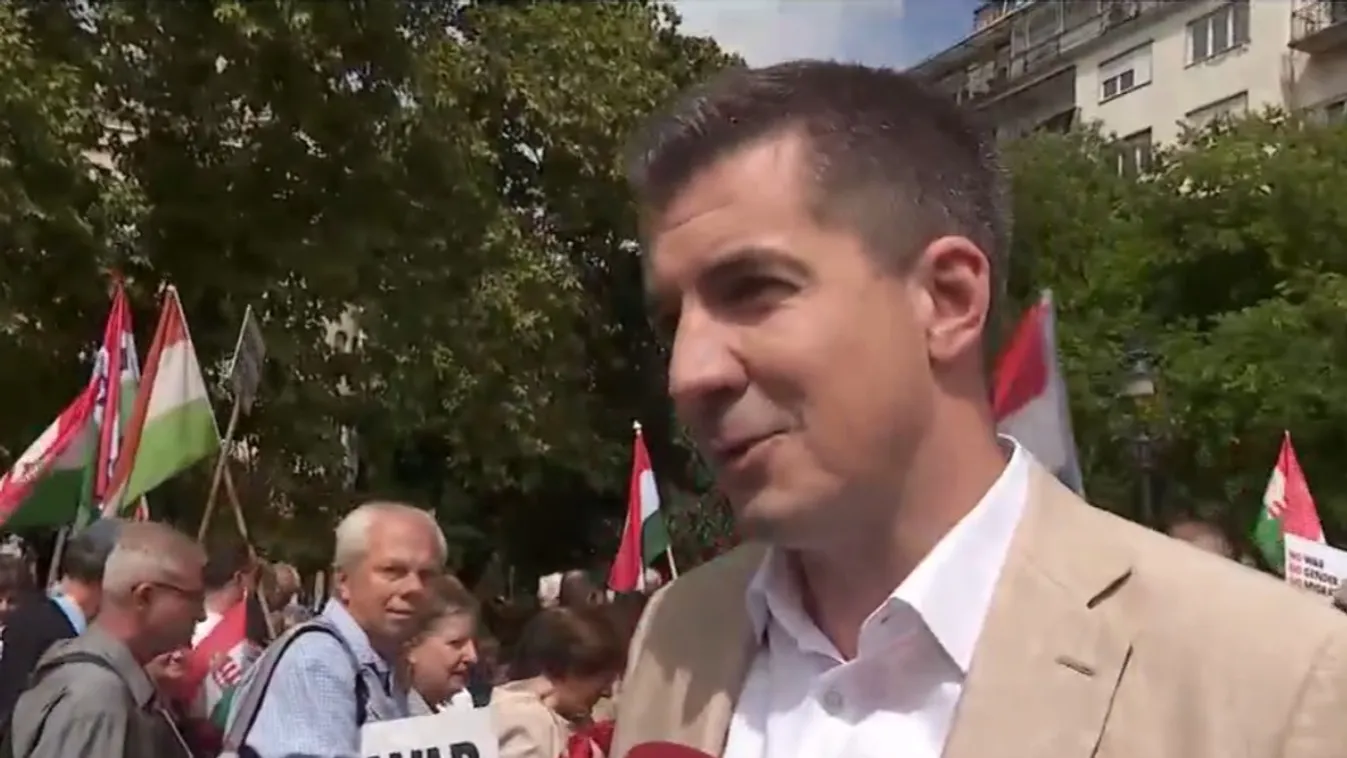 Kocsis Máté: Az EP-választás tétje, háború vagy béke + videó