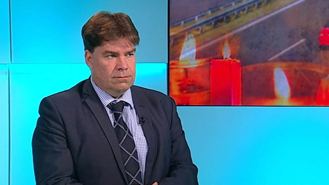 Ketyegő bombán ültek