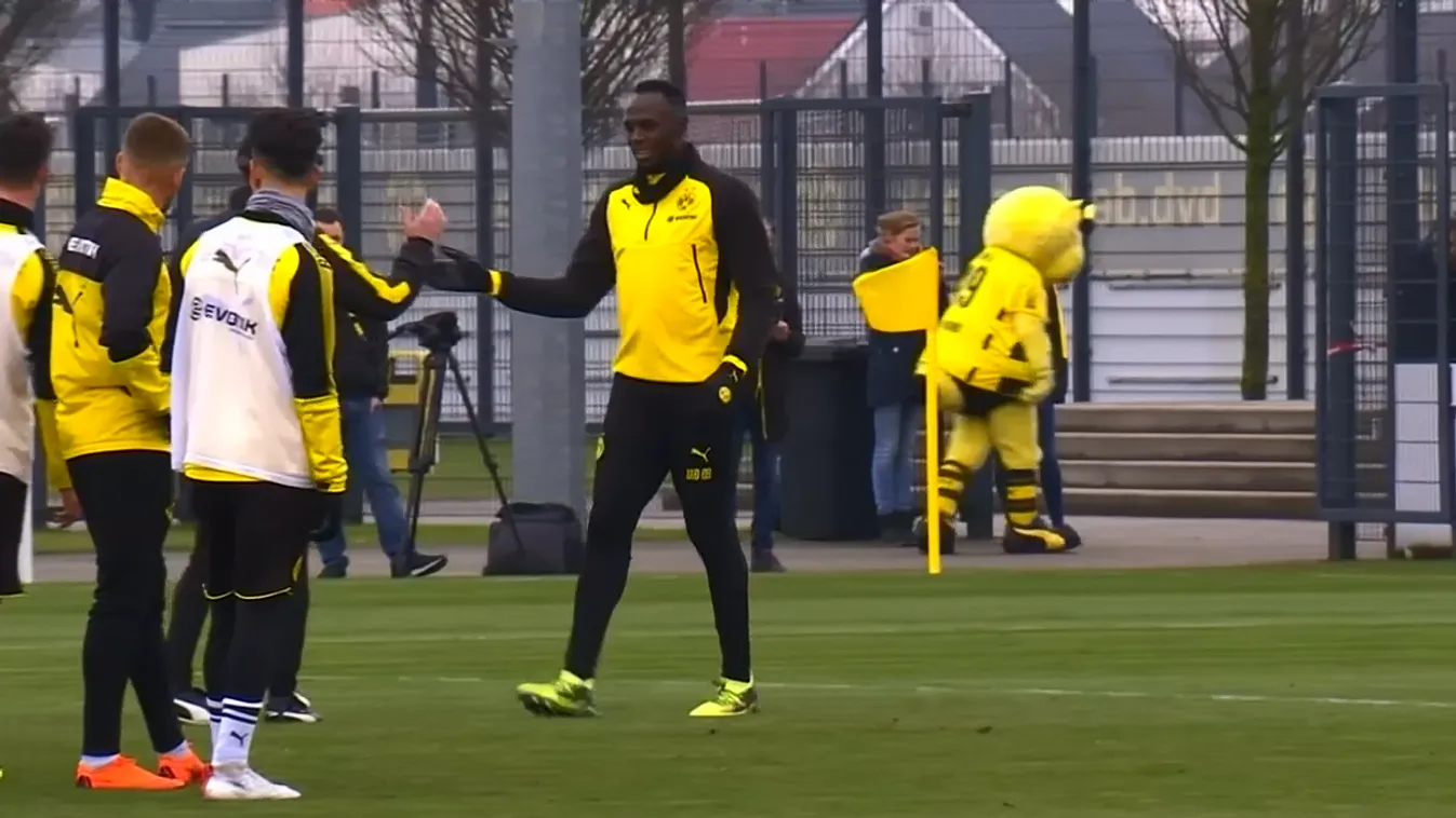 Gólt fejelt és kötényt adott Dortmundban Usain Bolt