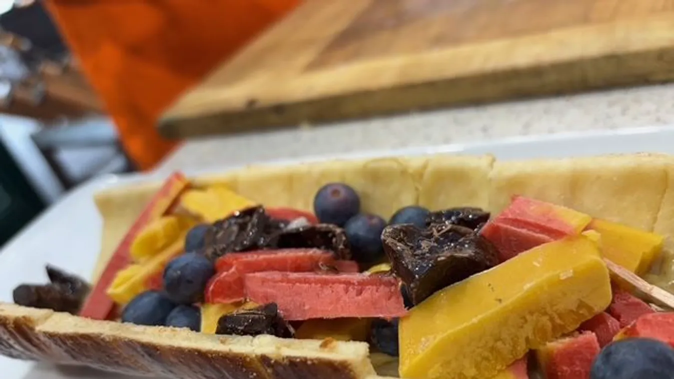 Elkészült Budapest kürtőskalácsa – Bemutatkozik a nyár desszertje