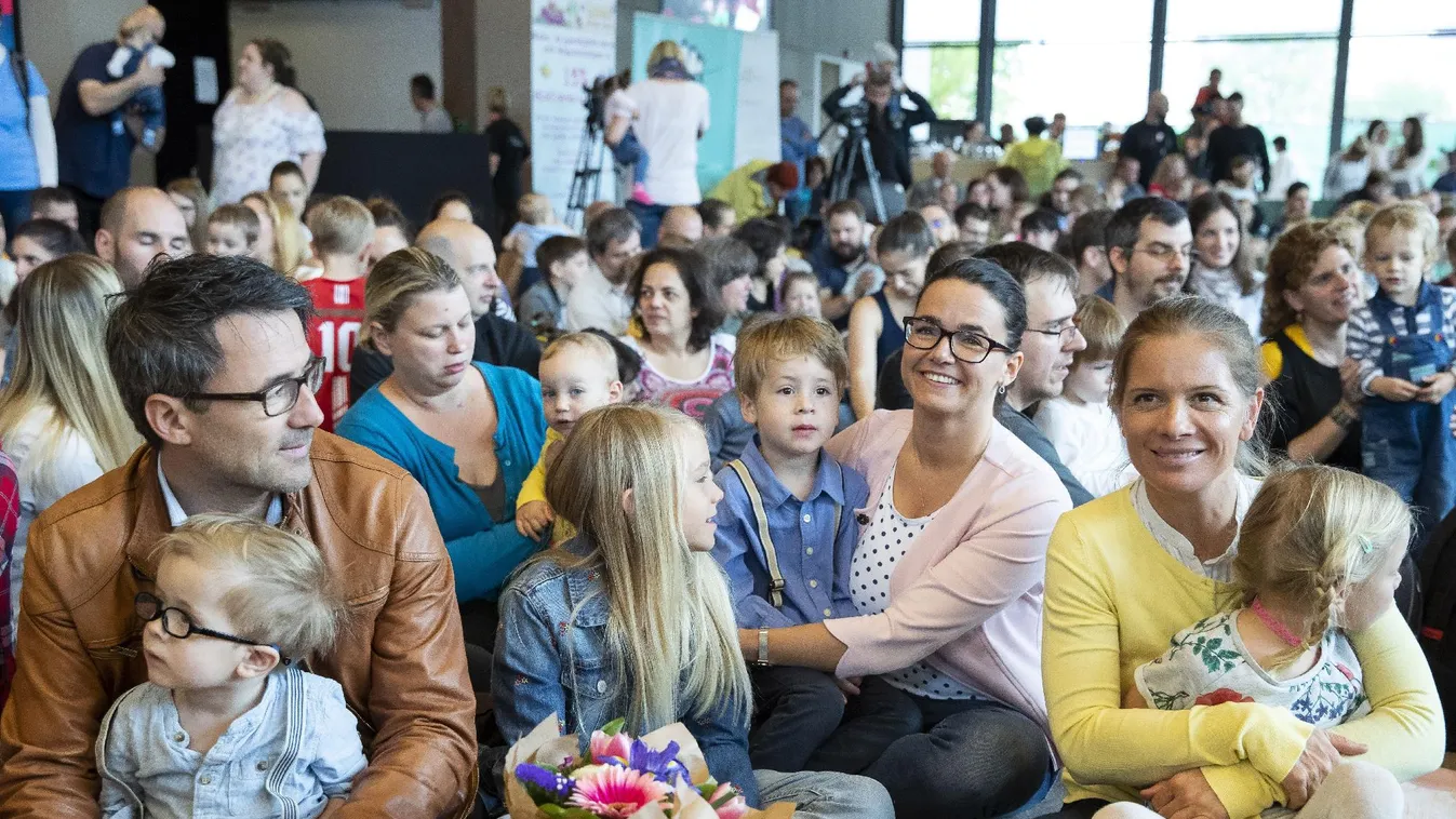 Novák Katalin: Minden felelősen vállalt magyar gyermek kincs