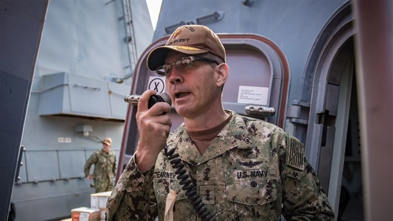 Öngyilkos lett az ötödik amerikai flotta parancsnoka