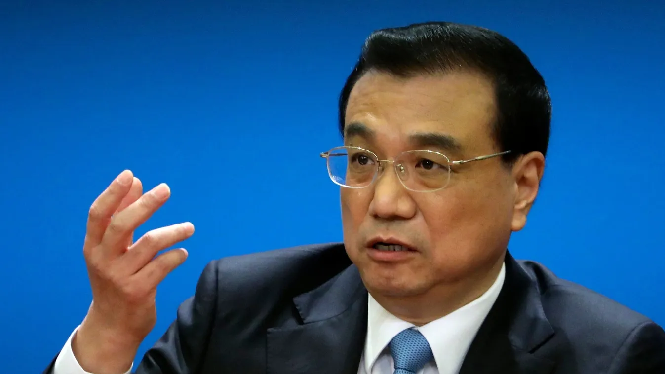 A kínai kormányfő a kormányzónak: Peking szilárdan támogatja a terület vezetését