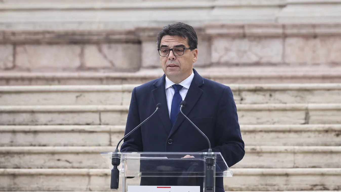 Zsigmond Barna Pál: Magyar Péter állva tapsolt azoknak, akik egymillió euróval büntetik Magyarországot