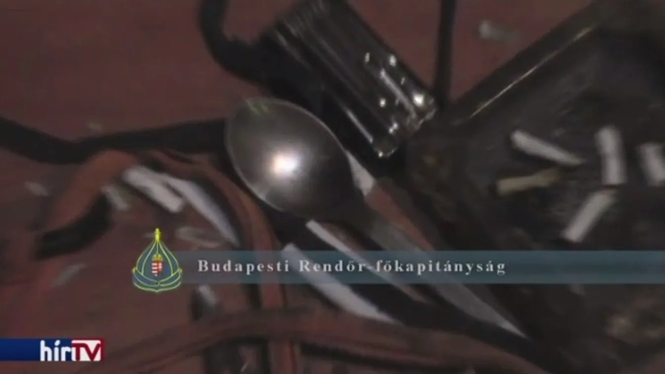 23 gramm gyanús anyag került elő a kesztyűtartóból