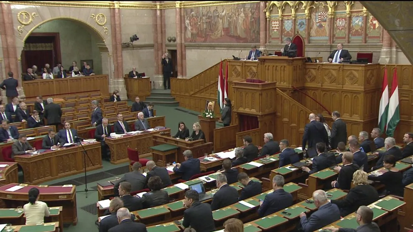 Azonnali kérdések- élőben a HírTV műsorán