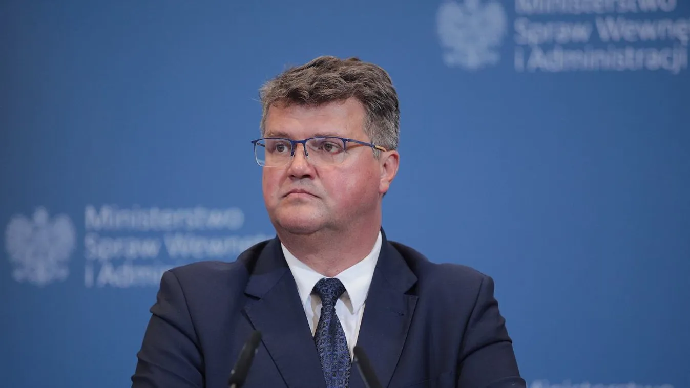 Éhségsztrájkot kezdett a börtönben a másik elítélt lengyel képviselő is