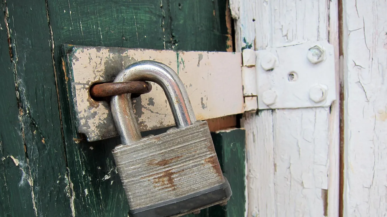 Lakat – Napról napra