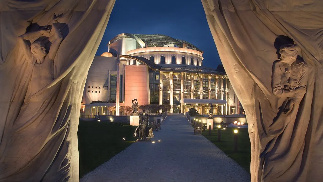 Hollik: Az állam egy forinttal sem fordít kevesebbet a kultúra támogatására